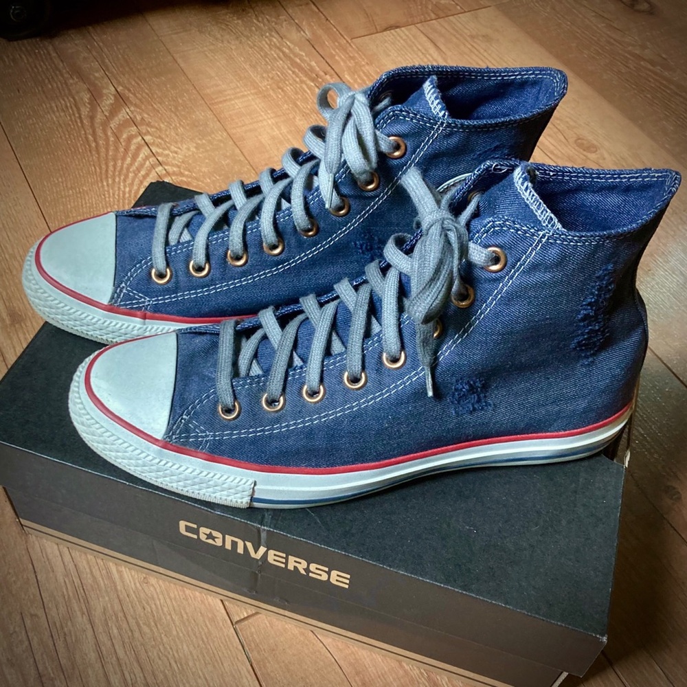 Converse Distressed Denim Size 9 Men’s